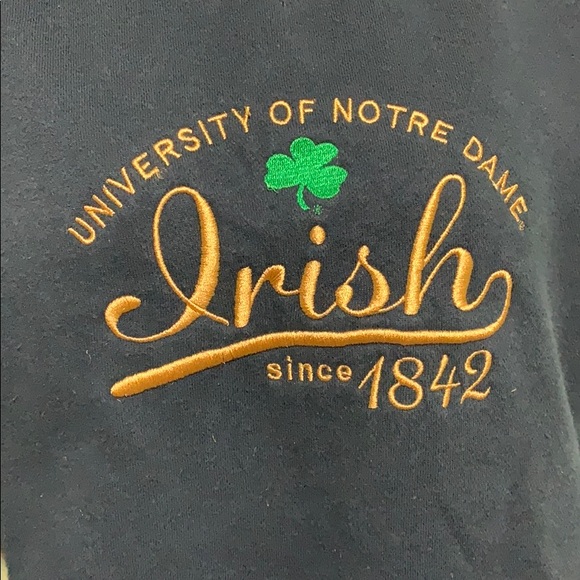 Norte Dame Irish Shamrock Sweatshirt - Picture 2 of 3